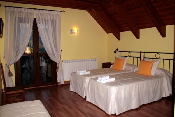 Hostal Rural Casa Parda Tramacastilla de Tena Ruang foto