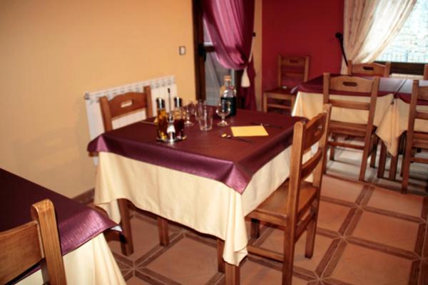 Hostal Rural Casa Parda Tramacastilla de Tena Bagian luar foto